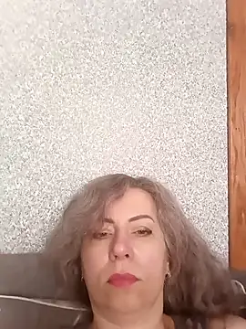 Snapshot of TaynaSecret chatting on April 3, 2026, 5:14 am TaynaSecret online show from April 3, 2026, 5:14 am