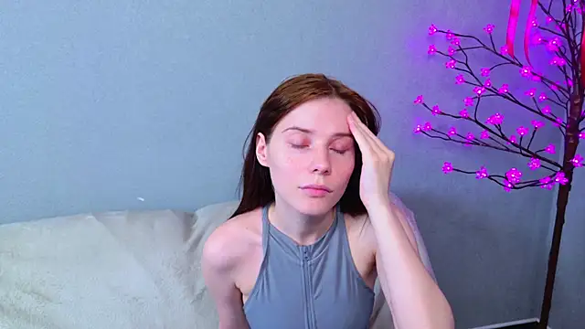 CleoBloom  online show from June 22, 2026, 3:01 am