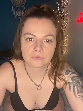 luskydream online show from May 10, 2026, 3:03 pm