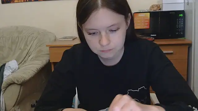JessicaHolland1 online show from May 27, 2026, 7:21 pm