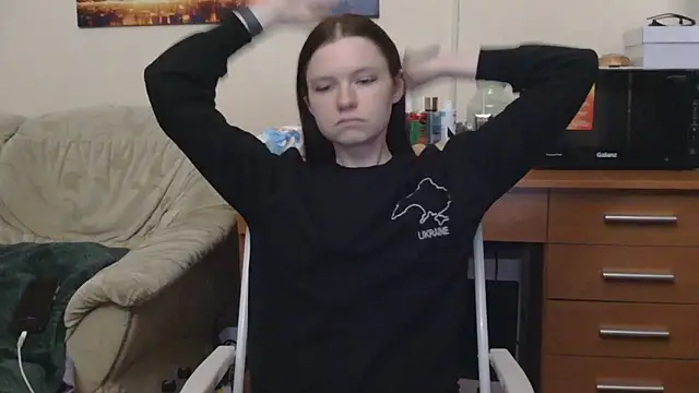 JessicaHolland1 online show from May 28, 2026, 6:03 pm
