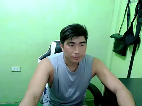 Hunkfireman online show from June 12, 2026, 12:41 am