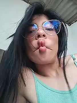 Lucietakeme online show from June 9, 2026, 7:48 pm