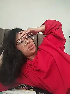 Lucietakeme online show from June 10, 2026, 7:04 pm