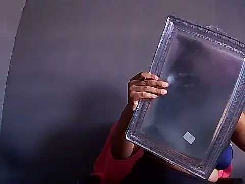 Snapshot of Submissive_Pricess chatting on April 4, 2026, 7:48 am Submissive Pricess online show from April 4, 2026, 7:48 am