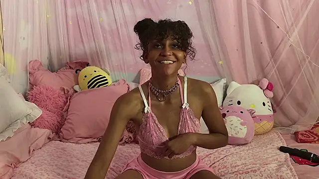 mia hart online show from May 15, 2026, 9:35 pm