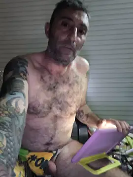 danko2979 online show from June 28, 2026, 2:51 am