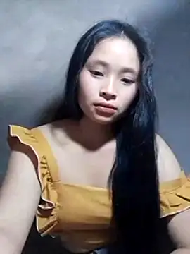 Snapshot of Liss-mimi chatting on April 4, 2026, 7:37 am Liss-mimi online show from April 4, 2026, 7:37 am