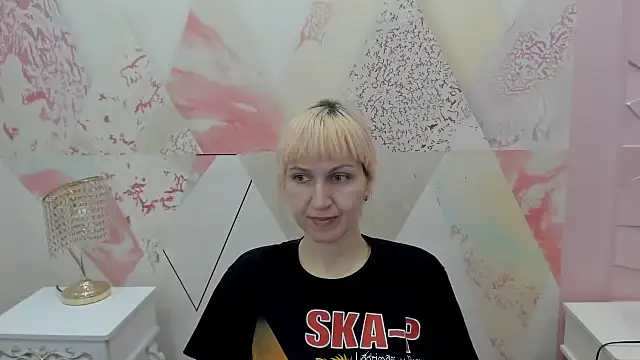 Snapshot of Helgy_asy chatting on April 7, 2026, 1:46 pm Helgy asy online show from April 7, 2026, 1:46 pm