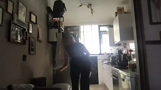 BlondSeduction online show from April 8, 2026, 8:38 am