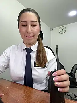 suzy-111 online show from April 7, 2026, 12:07 pm