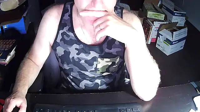 Shalun2000 online show from July 6, 2026, 2:51 am