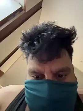 Snapshot of aay18 chatting on April 3, 2026, 5:30 pm aay18 online show from April 3, 2026, 5:30 pm