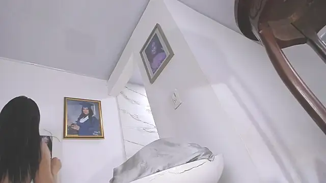 amazing vivi online show from July 10, 2026, 5:07 am
