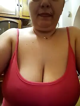 Floryyfloryy online show from April 3, 2026, 6:58 pm