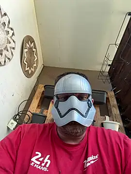 Snapshot of cochontoutmignon chatting on April 4, 2026, 4:24 pm cochontoutmignon online show from April 4, 2026, 4:24 pm