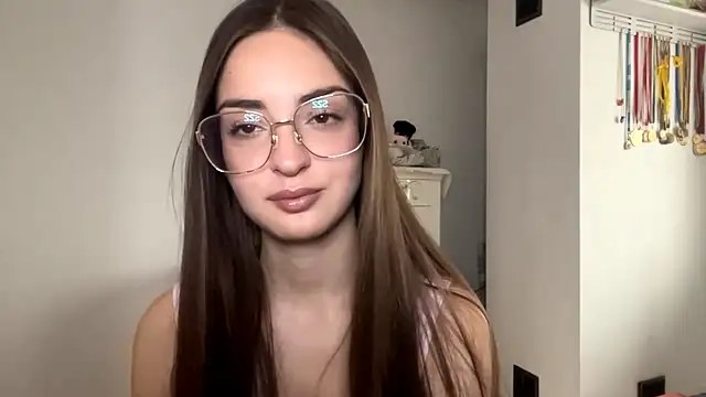 Snapshot of Rita_Sargoni chatting on April 11, 2026, 2:43 pm Rita Sargoni online show from April 11, 2026, 2:43 pm