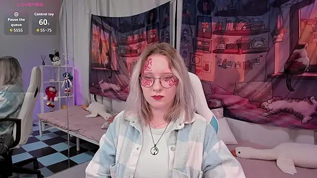 Snapshot of chatting on April 6, 2026, 5:14 pm online show from April 6, 2026, 5:14 pm