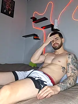 leoxxxgato online show from July 29, 2026, 11:37 pm