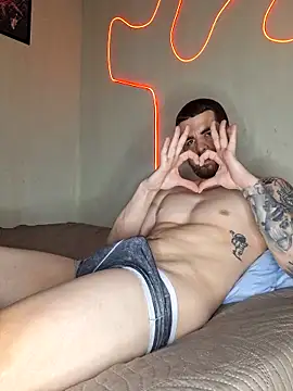 leoxxxgato online show from June 15, 2026, 12:01 am
