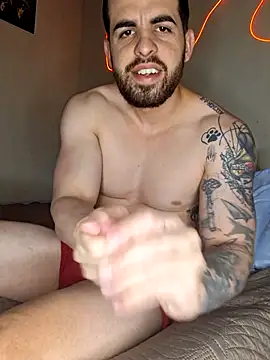 leoxxxgato online show from June 19, 2026, 11:31 pm