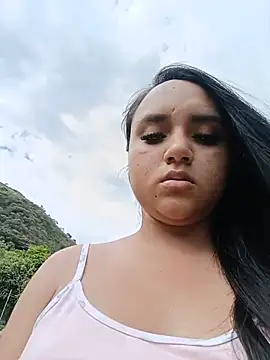 Valentina Narvaez online show from August 4, 2026, 8:02 pm