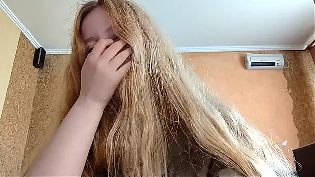 KateVibe 01 online show from June 3, 2026, 3:18 am