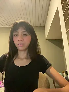 liliflaquita online show from May 31, 2026, 7:14 am