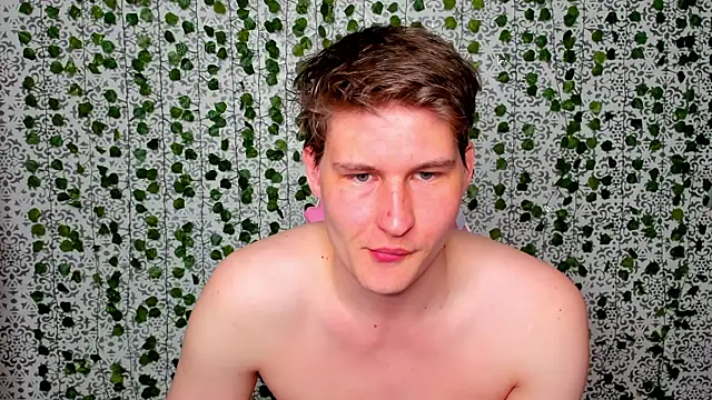 Snapshot of _Srifi_ chatting on April 15, 2026, 4:44 pm Srifi online show from April 15, 2026, 4:44 pm