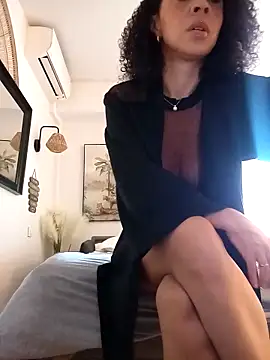 Snapshot of Shante21 chatting on April 6, 2026, 4:19 pm Shante21 online show from April 6, 2026, 4:19 pm