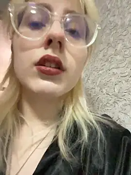 Picxel  online show from April 7, 2026, 5:04 pm