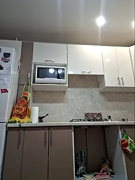 LaliaMia online show from November 8, 2025, 3:48 pm