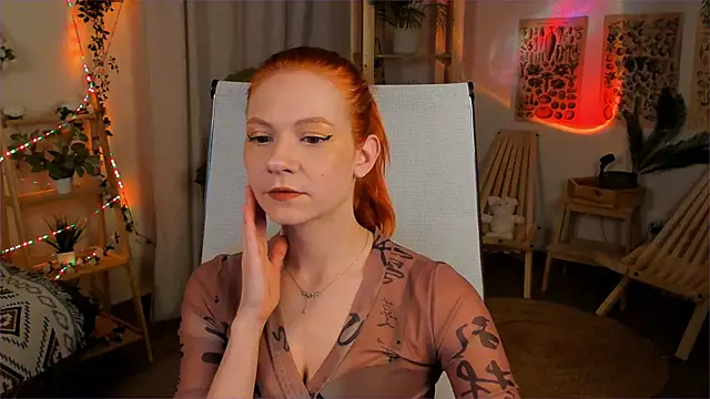 LisaAris online show from April 24, 2026, 6:21 pm