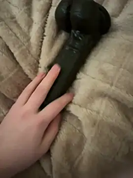 sexygirlpolska57 online show from April 5, 2026, 10:38 pm