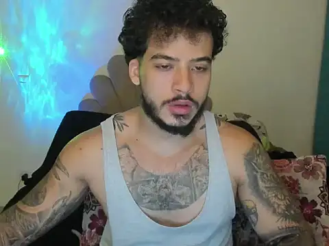 Snapshot of sinnei__ chatting on April 15, 2026, 3:45 am sinnei online show from April 15, 2026, 3:45 am