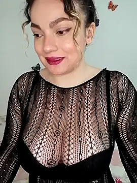 honey hornie online show from July 19, 2026, 9:22 pm