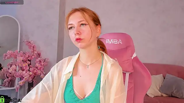 Sienna Nyx online show from June 15, 2026, 9:09 am