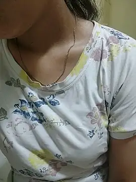 Snapshot of Monika_kumari6 chatting on July 27, 2026, 2:13 pm Monika kumari6 online show from July 27, 2026, 2:13 pm