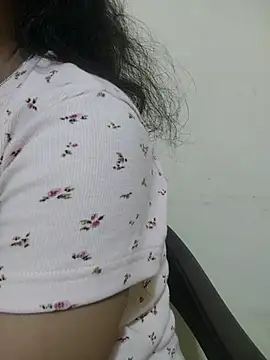 Snapshot of Monika_kumari6 chatting on July 24, 2026, 2:35 pm Monika kumari6 online show from July 24, 2026, 2:35 pm