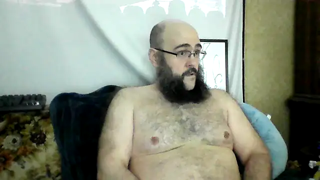 Snapshot of BriTheTopBear chatting on May 27, 2026, 1:15 am BriTheTopBear online show from May 27, 2026, 1:15 am