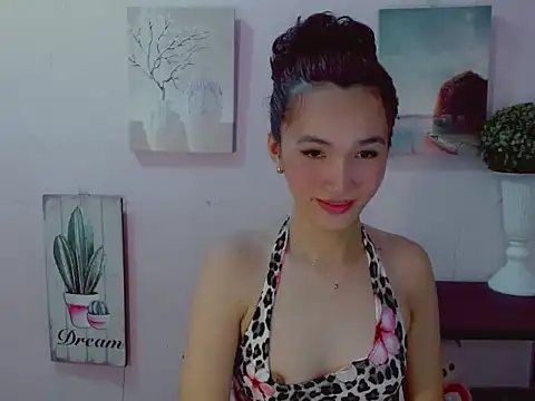 Snapshot of Mystic_haraxx chatting on May 31, 2026, 3:56 am Mystic haraxx online show from May 31, 2026, 3:56 am