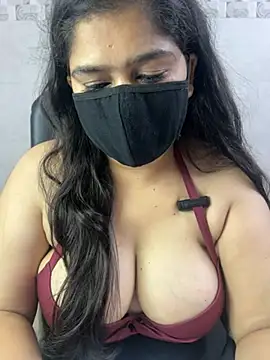 Snapshot of sarasofiaa_ chatting on July 8, 2026, 7:14 pm sarasofiaa online show from July 8, 2026, 7:14 pm