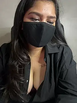 Snapshot of sarasofiaa_ chatting on May 15, 2026, 5:22 pm sarasofiaa online show from May 15, 2026, 5:22 pm