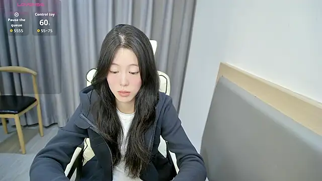 yizhixiaolulu online show from April 6, 2026, 3:13 pm