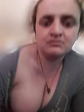 Snapshot of AnabelBexley chatting on April 11, 2026, 8:18 am AnabelBexley online show from April 11, 2026, 8:18 am