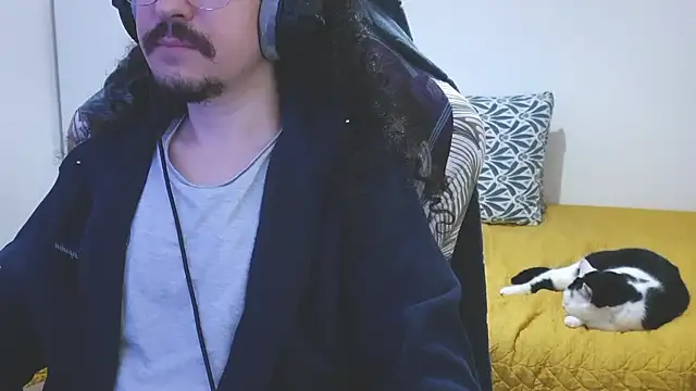 Snapshot of okakox chatting on April 7, 2026, 1:13 pm okakox online show from April 7, 2026, 1:13 pm