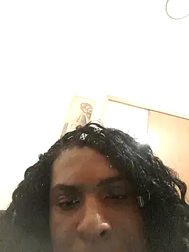 Maggiedot4 online show from April 7, 2026, 4:42 pm