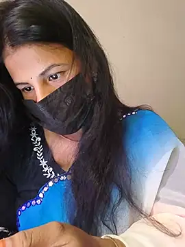 Hot Alicee online show from July 7, 2026, 7:39 pm