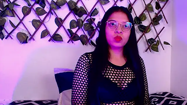 Snapshot of katiagp chatting on April 9, 2026, 11:49 am katiagp online show from April 9, 2026, 11:49 am