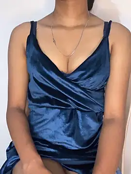 Snapshot of simran-cam chatting on April 8, 2026, 7:37 pm simran-cam online show from April 8, 2026, 7:37 pm